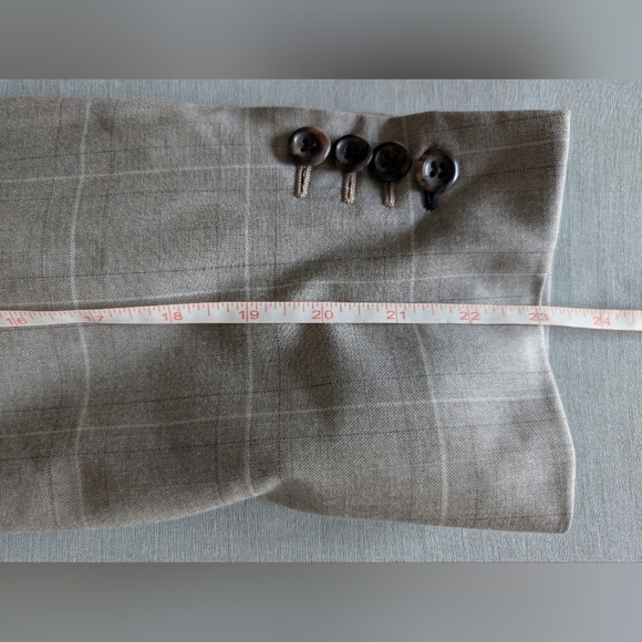 Holland & Sherry Gray Plaid Woman Art Blazer - Picture 9 of 9